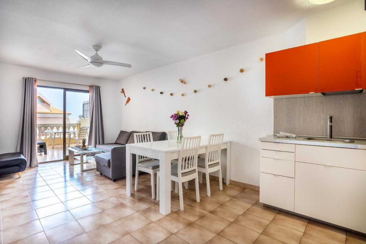 Castle Harbour Phoebe'S Flat Los Cristianos By Lovetenerife Exteriör bild