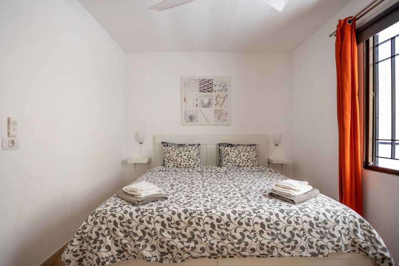 Castle Harbour Phoebe'S Flat Los Cristianos By Lovetenerife Exteriör bild