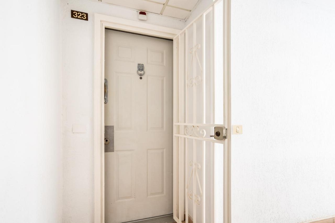 Castle Harbour Phoebe'S Flat Los Cristianos By Lovetenerife Exteriör bild